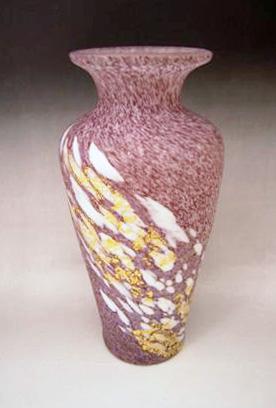 JAPANESE 20TH CENTURY ART GLASS VASE BY HISATOSHI IWATA<br><font color=red><b>SOLD</b></font>