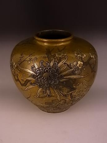 JAPANESE 1930'S BRONZE VASE WITH FLORAL DESIGN BY KOUMEI<br><font color=red><b>SOLD</b></font>
