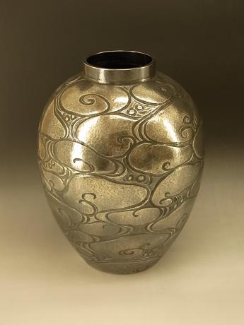 JAPANESE EARLY TO MID 20TH CENTURY PURE SILVER SWIRL DESIGN VASE<br><font color=red><b>SOLD</b></font>