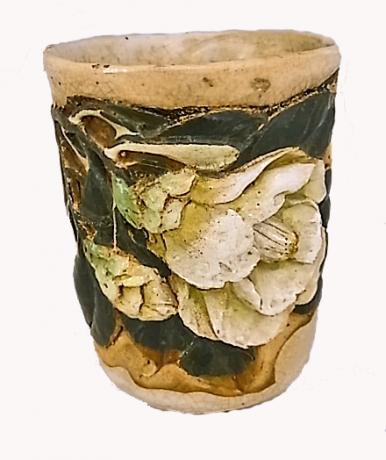 JAPANESE E. TO MID 20TH C. CERAMIC TEA CUP WITH CARVED CAMELLIA DESIGN BY SUIGETSU<br><font color=red><b>SOLD</b></font>