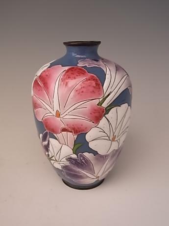 JAPANESE EARLY 20TH CENTURY CLOISONNE VASE WITH MORIAGE MORNING GLORY DESIGN<br><font color=red><b>SOLD</b></font>