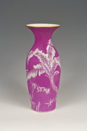 JAPANESE EARLY MEIJI PERIOD VASE BY SEIFU YOHEI III<br><font color=red><b>SOLD</b></font>