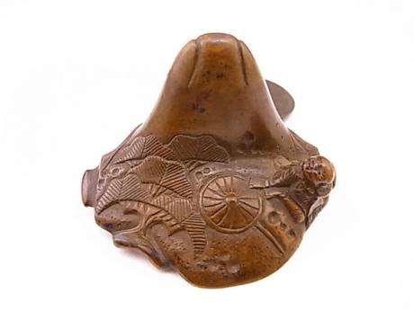 JAPANESE MID-LATE 19TH CENTURY WOODEN CARVED WOODEN MT FUJI NETSUKE
