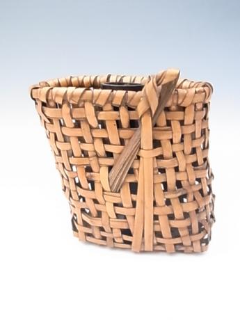 JAPANESE 20TH CENTURY BAMBOO BASKET BY IIZUKA ROKANSAI