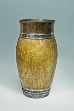 JAPANESE EARLY 20TH CENTURY BRONZE FISH DESIGN VASE BY MATSUBARA HARUO (1907-1982)<br><font color=red><b>SOLD</b></font>