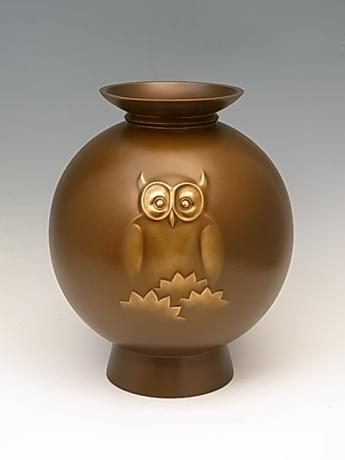 JAPANESE MID 20TH CENTURY BRONZE OWL VASE BY NEYA CHUROKU<br><font color=red><b>SOLD</b></font>