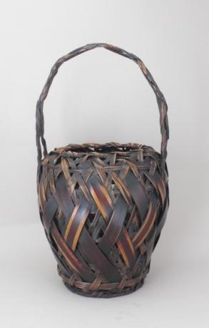JAPANESE EARLY 20TH CENTURY BAMBOO FLOWER BASKET