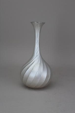 JAPANESE MID 20TH CENTURY PURE SILVER SPIRAL DESIGN VASE<br><font color=red><b>SOLD</b></font> 
