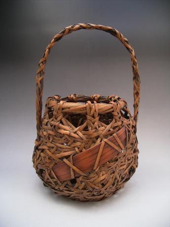 JAPANESE EARLY 20TH CENTURY BAMBOO BASKET, UNSIGNED<br><font color=red><b>SOLD</b></font> 