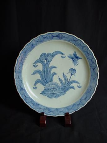 19TH CENTURY  BLUE AND WHITE FLOWER AND BUTTERFLY DESIGN CHARGER<br><font color=red><b>SOLD</b></font>