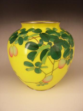 JAPANESE EARLY 20TH CENTURY ANDO CLOISONNE VASE WITH AKEBI FRUIT DESIGN<br><font color=red><b>SOLD</b></font>