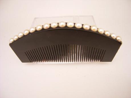 JAPANESE EARLY 2OTH CENTURY COMB WITH PEARL DESIGN<br><font color=red><b>SOLD</b></font>