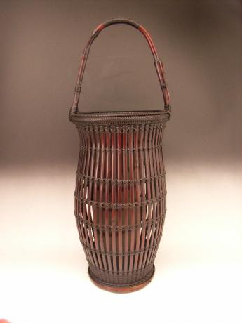 JAPANESE LATE 19TH TO EARLY 20TH CENTURY BAMBOO FLOWER BASKET BY CHIKUBOSAI I<br><font color=red><b>SOLD</b></font>