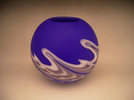 JAPANESE 20TH CENTURY ART GLASS VASE BY HISATOSHI IWATA<br><font color=red><b>SOLD</b></font>
