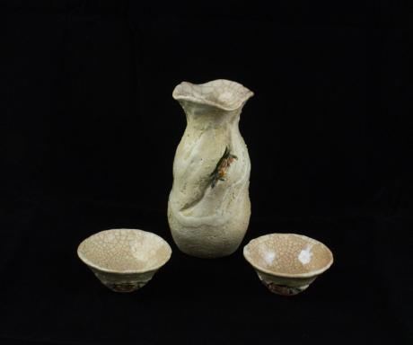 JAPANESE MID 20TH CENTURY RAKUZAN WARE SAKE HOLDER AND CUPS<br><font color=red><b>SOLD</b></font>
