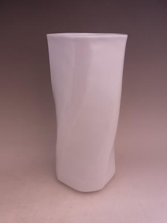 JAPANESE 20TH CENTURY WHITE PORCELAIN VASE BY LNT INOUE MANJI<br><font color=red><b>SOLD</b></font>