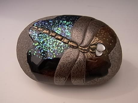 JAPANESE 21ST CENTURY LACQUERED ROCK PAPER WEIGHT BY LACQUER ARTIST YUJI SHIHOU OKADA<br><font color=red><b>SOLD</b></font>