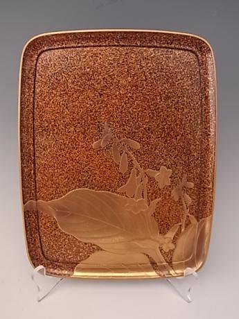 JAPANESE EARLY 20TH CENTURY GOLD LACQUER TRAY<br><font color=red><b>SOLD</b></font> 