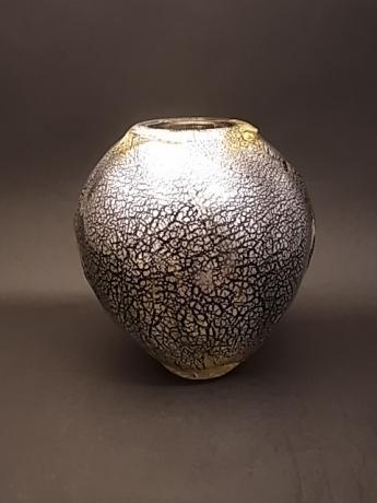 JAPANESE 20TH CENTURY GLASS VASE BY TSUBOTANI AKIRA<br><font color=red><b>SOLD</b></font>