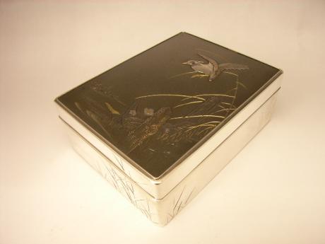 JAPANESE EARLY 20TH CENTURY SILVER BOX<br><font color=red><b>SOLD</b></font> 