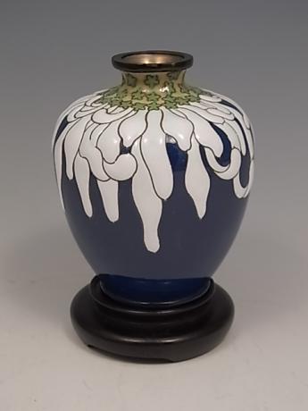 JAPANESE EARLY 20TH CENTURY MORIAGE CLOISONNE VASE BY HAYASHI HACHIZAEMON<br><font color=red><b>SOLD</b></font>