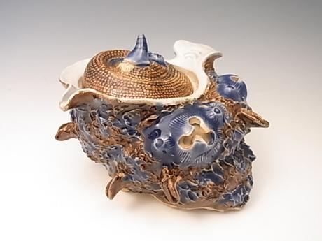 JAPANESE 19TH CENTURY HIRADO TURBAN TOP SHELL BOX<br><font color=red><b>SOLD</b></font>