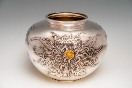 JAPANESE TAISHO PERIOD CHRYSANTHEMUM DESIGN LARGE STERLING SILVER VASE<br><font color=red><b>SOLD</b></font> 