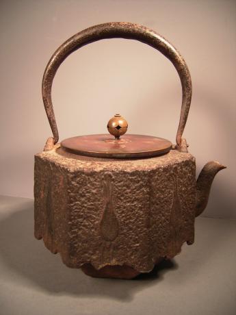 MEIJI PERIOD HEXAGONAL SHAPED WITH CRANE DESIGN IRON POT<br><font color=red><b>SOLD</b></font>
