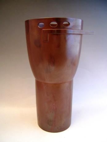 JAPANESE EARLY 20TH CENTURY BRONZE VASE BY AIDA TOMIYASU<br><font color=red><b>SOLD</b></font>