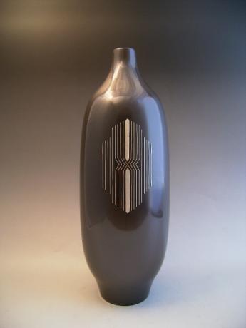 JAPANESE 20TH CENTURY BRONZE VASE BY KASAI TAIZO<br><font color=red><b>SOLD</b></font>