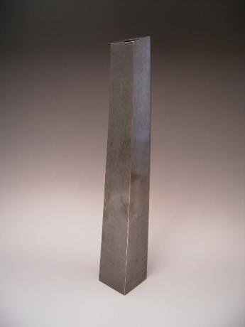 JAPANESE 20TH CENTURY ROGIN SILVER AND COPPER VASE BY HASUDA SHUGORO<br><font color=red><b>SOLD</b></font>