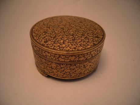 JAPANESE MEIJI PERIOD KOMAI IRON BOX WITH GOLD INLAID LEAVES<br><font color=red><b>SOLD</b></font>