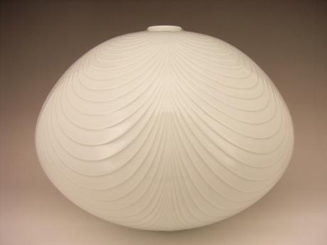 JAPANESE 20TH CENTURY PORCELAIN VASE BY FUJII SHUMEI<br><font color=red><b>SOLD</b></font>