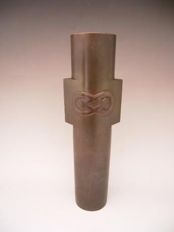 JAPANESE MID 20TH CENTURY BRONZE VASE BY AIDA TOMIYASU<br><font color=red><b>SOLD</b></font>