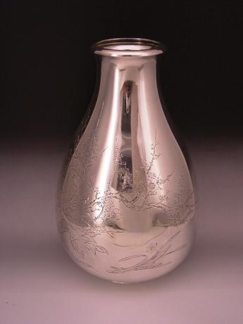 JAPANESE MEIJI PERIOD LARGE SILVER INCISED VASE BY YUKITERU<br><font  color=red><b>STOLEN</b</font>