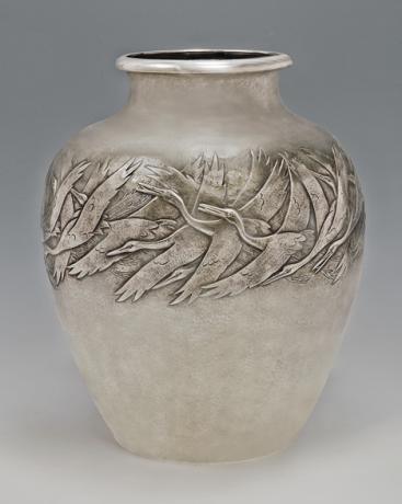 JAPANESE 20TH CENTURY LARGE SILVER CRANE DESIGN VASE by GYŌYŌ for MITSUKOSHI