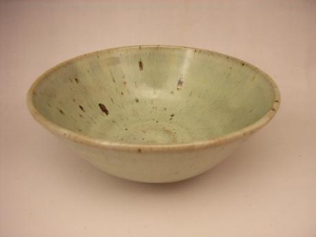JAPANESE 20TH CENTURY TEA BOWL<br><font color=red><b>SOLD</b></font>
